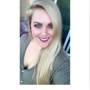 Meet your Posher, Victoria